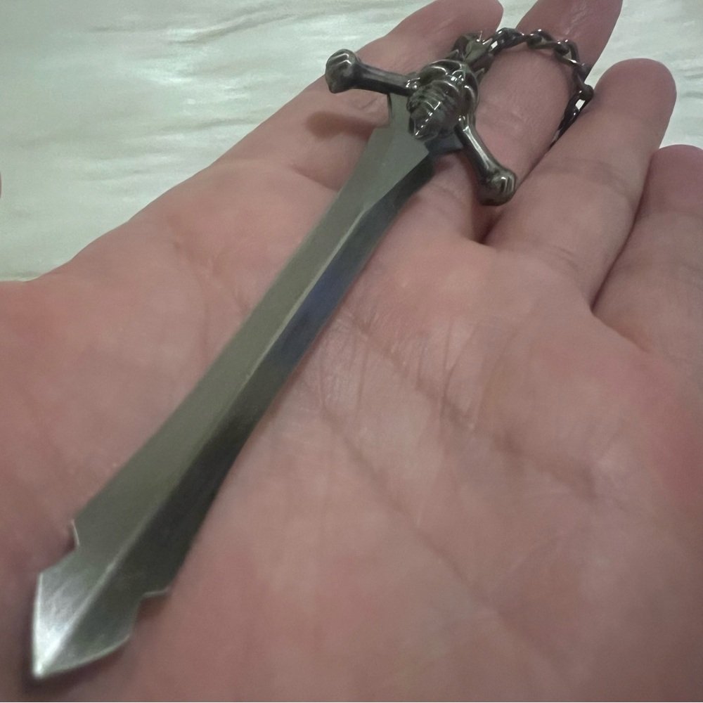 DMC devil may cry keychain - Picture 3 of 6